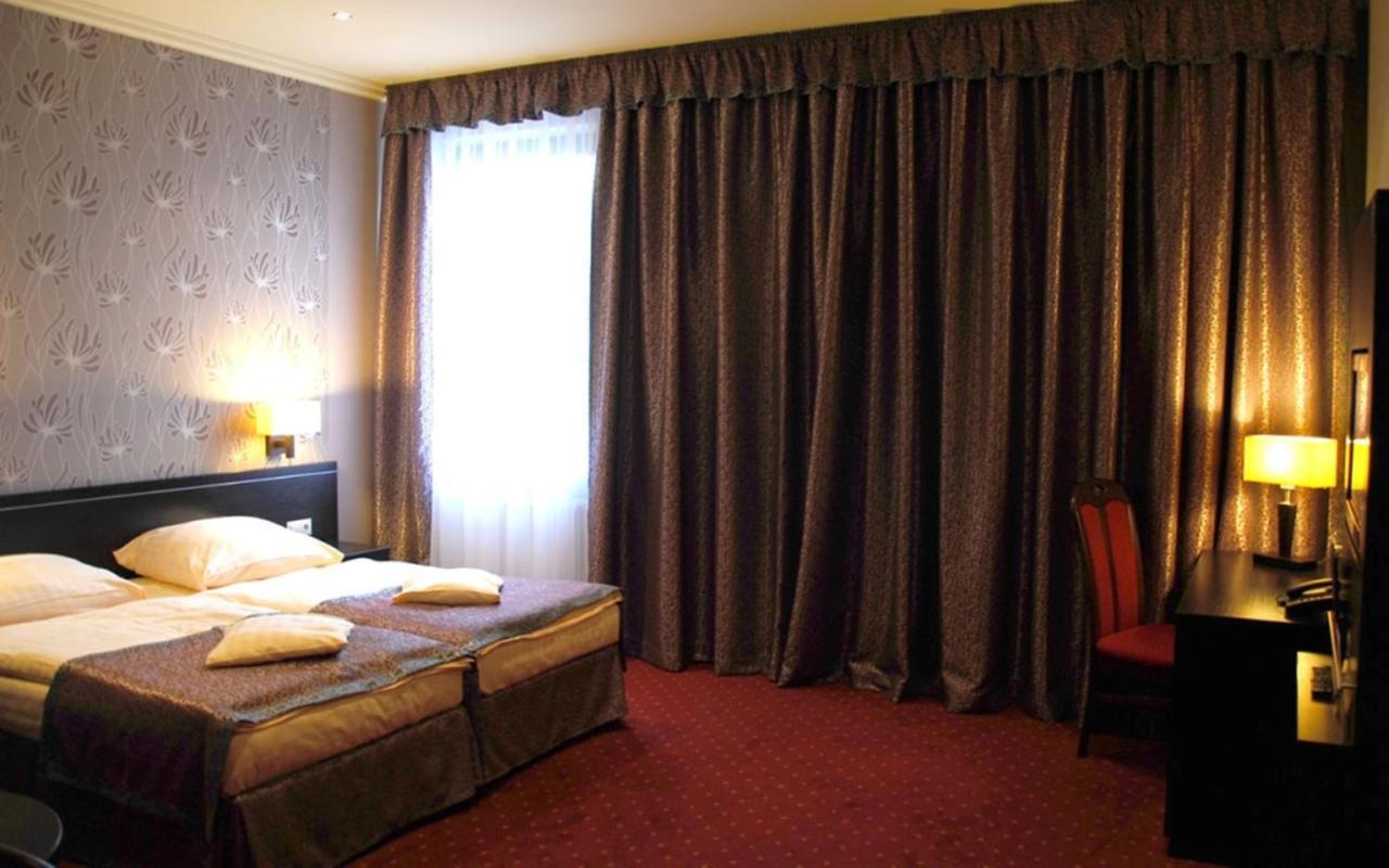 Hotel Texicana Sulechów Habitación foto